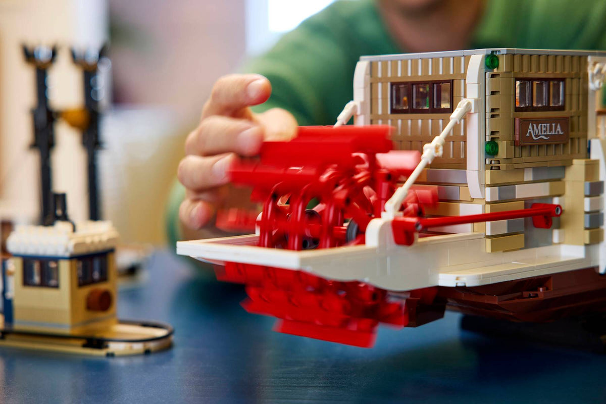 LEGO Ideas 21356 River Steamboat