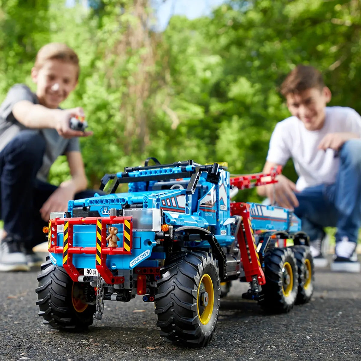 LEGO Technic 42070 All Terrain Tow Truck