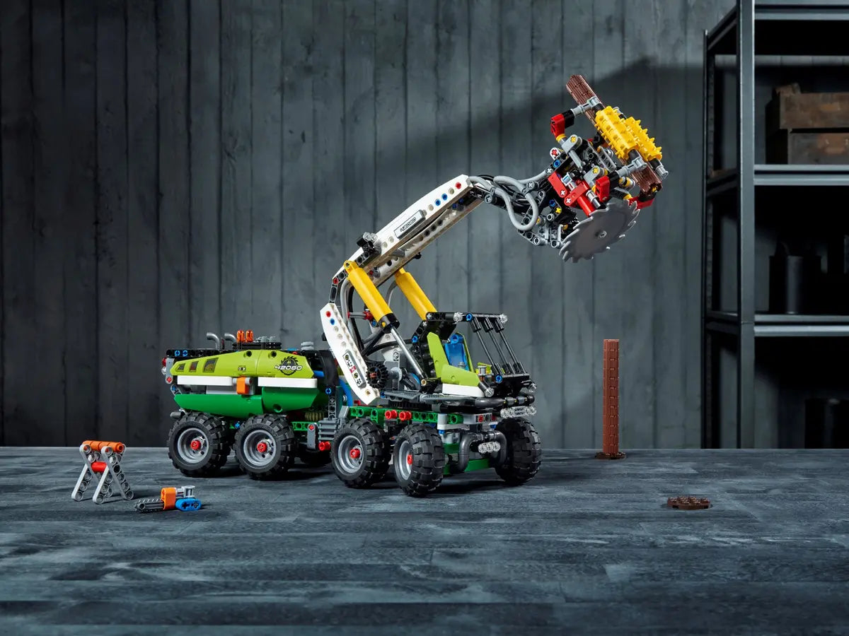 LEGO Technic 42080 Forest Machine