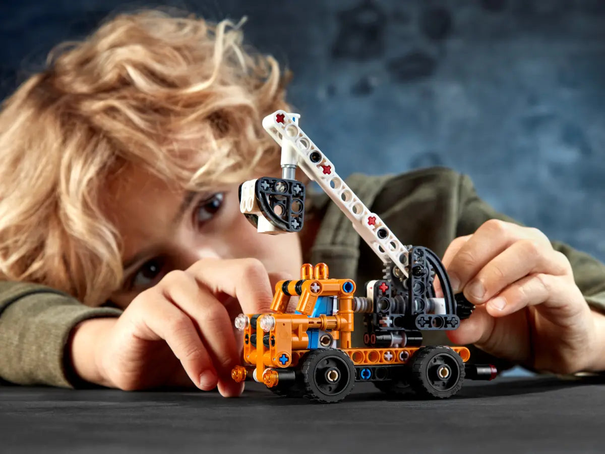 LEGO Technic 42088 Cherry Picker