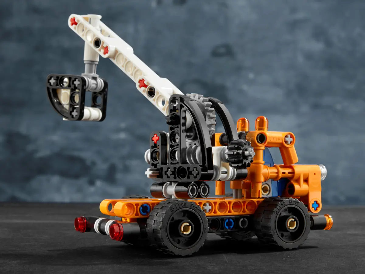 LEGO Technic 42088 Cherry Picker