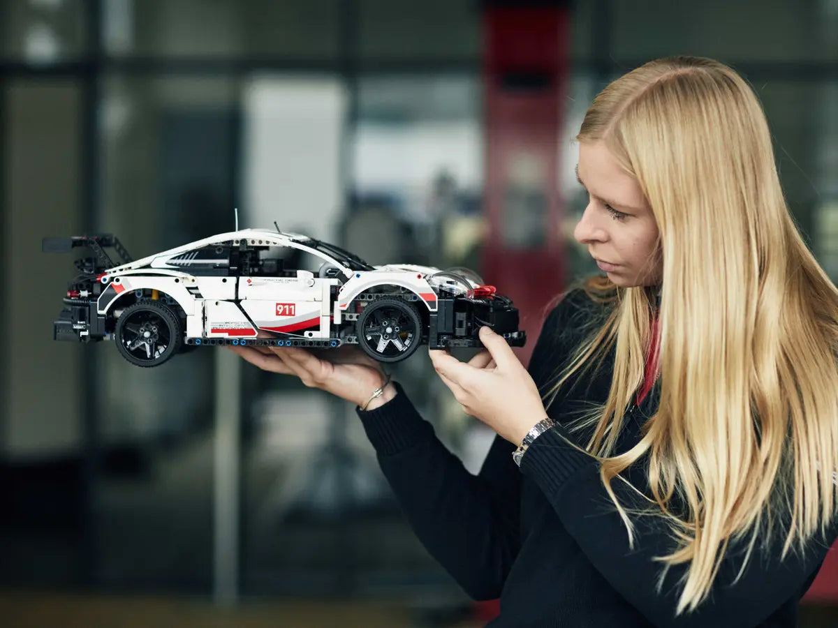 LEGO Technic 42096 Porsche 911 RSR