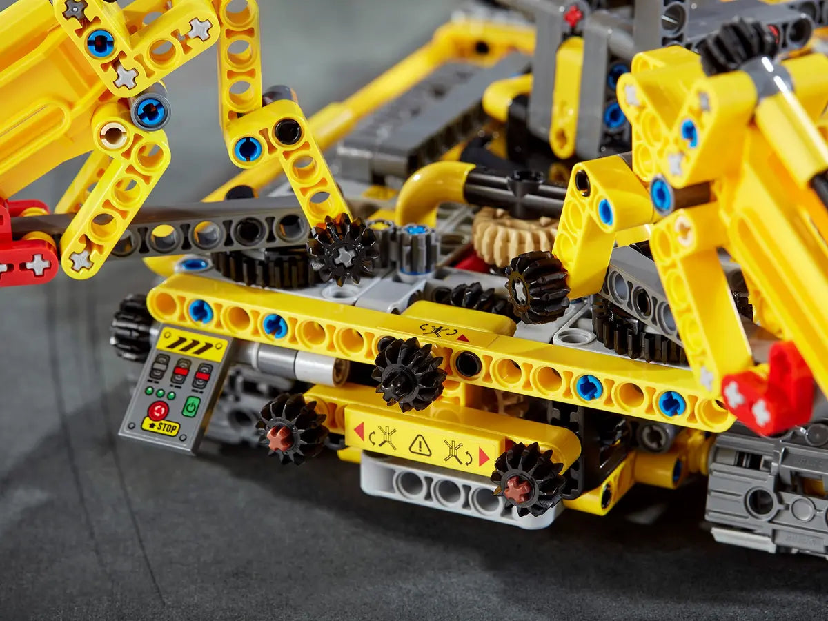 LEGO Technic 42097 Compact Crawler Crane