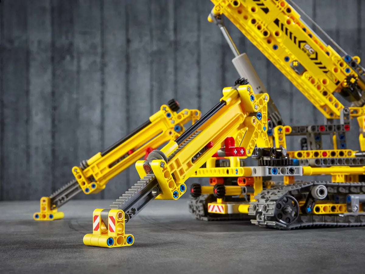 LEGO Technic 42097 Compact Crawler Crane