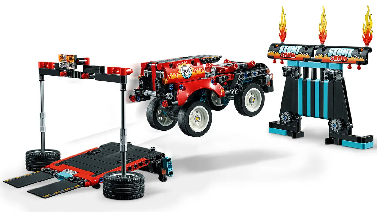 LEGO Technic 42106 Stunt Show Truck & Bike