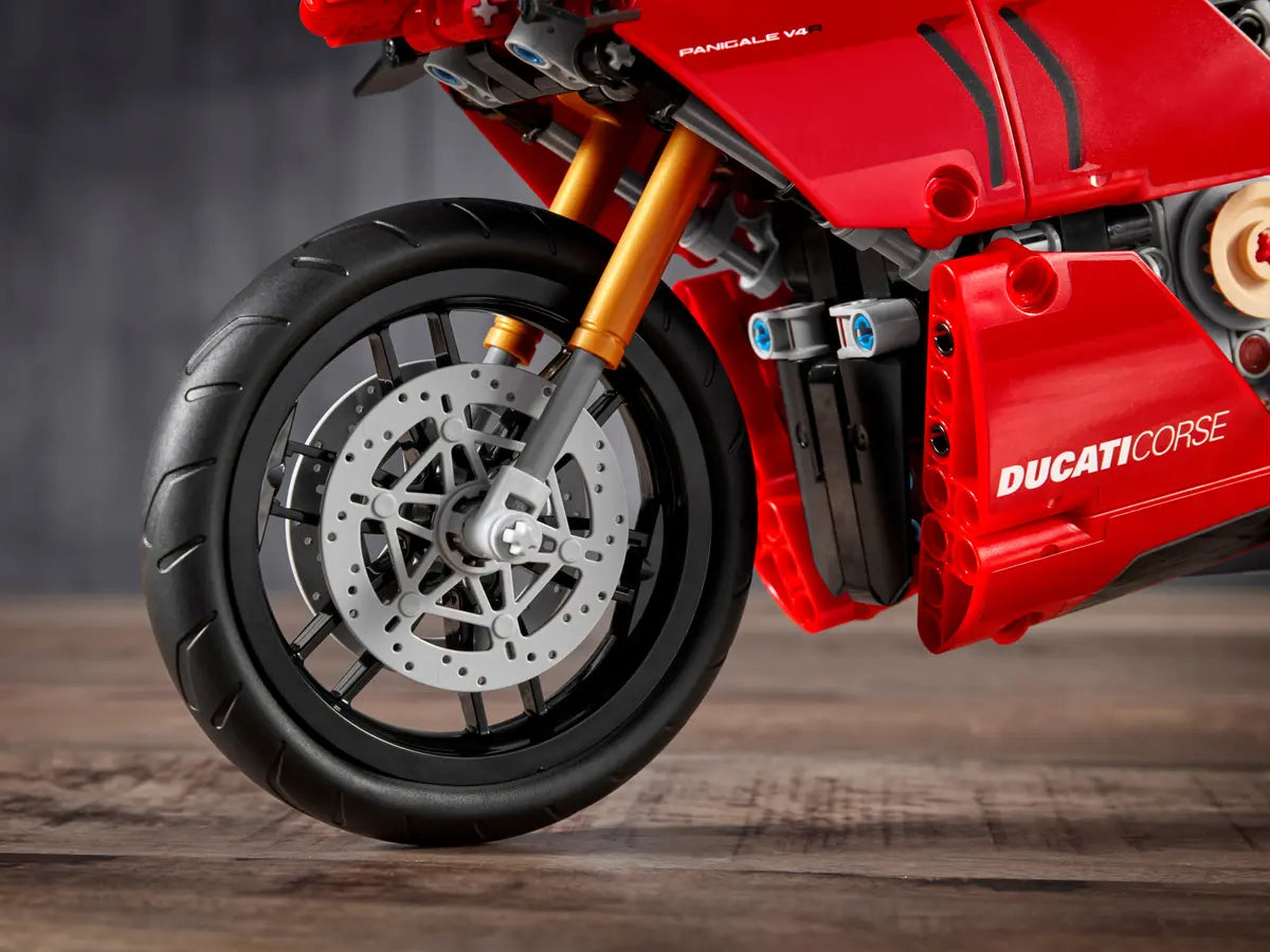 LEGO Technic 42107 Ducati Panigale V4 R