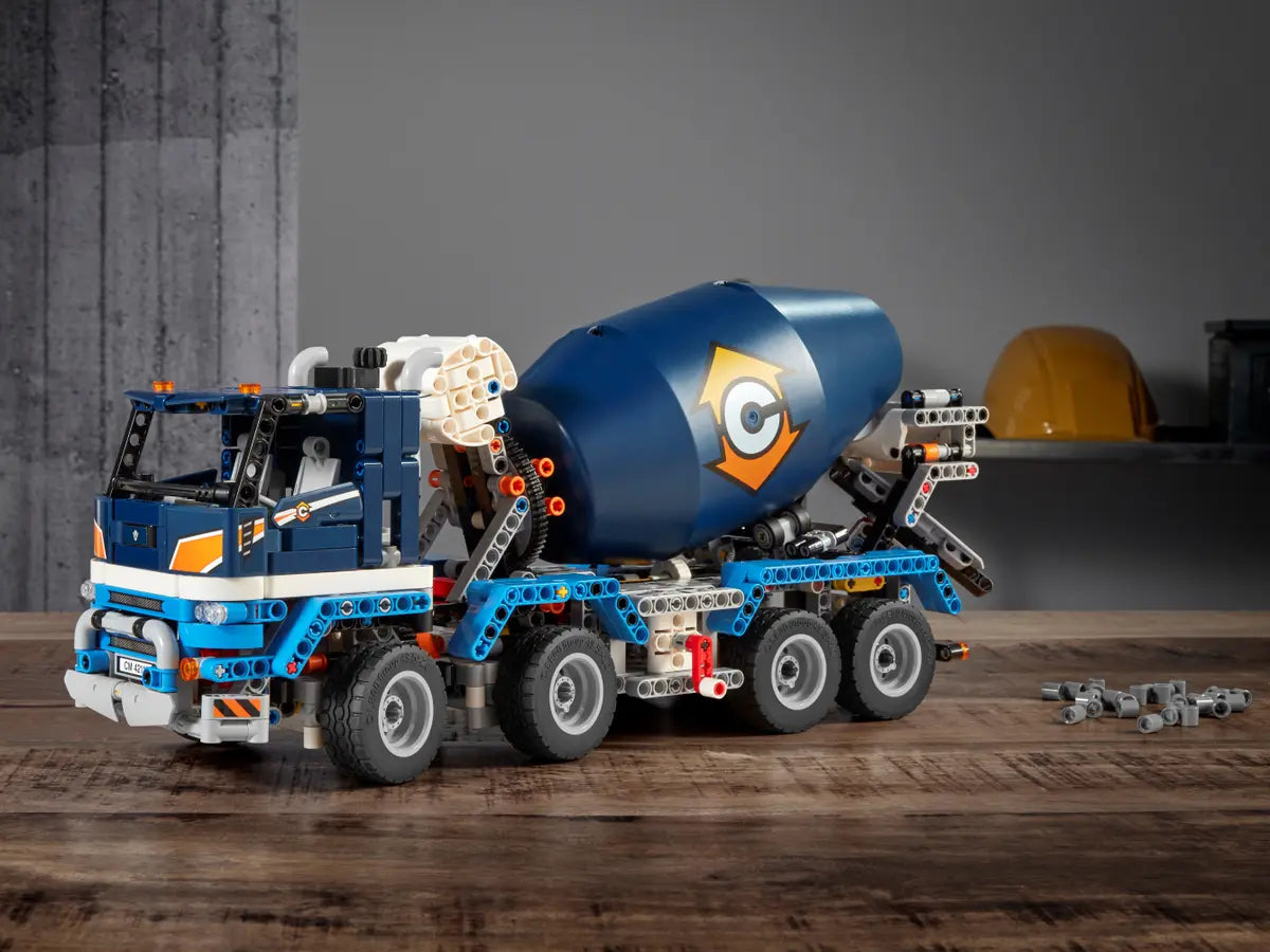 LEGO Technic 42112 Concrete Mixer Truck