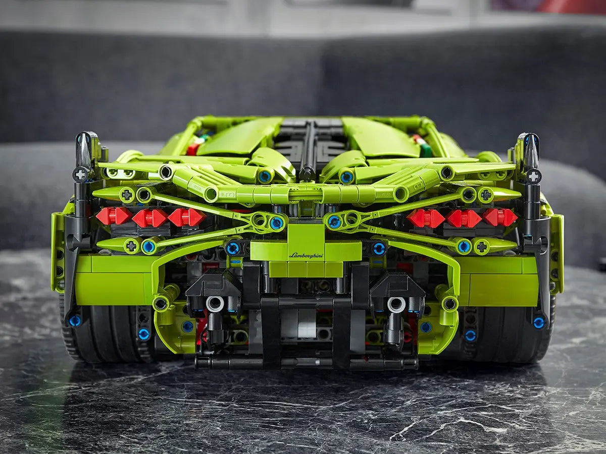 LEGO Technic 42115 Lamborghini Sián FKP 37