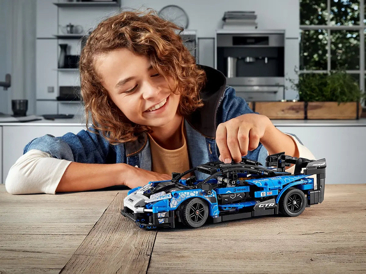 LEGO Technic 42123 McLaren Senna GTR