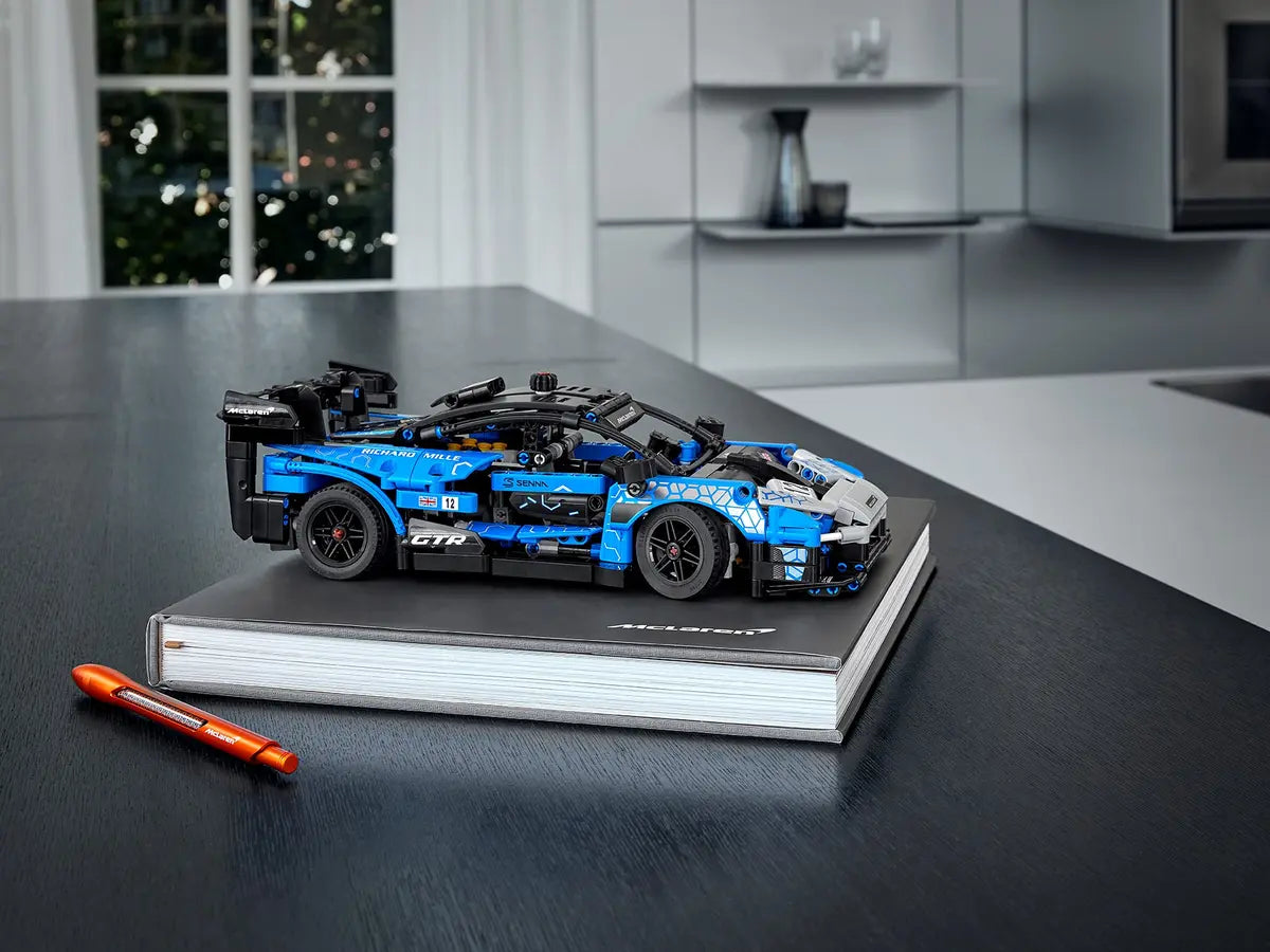 LEGO Technic 42123 McLaren Senna GTR