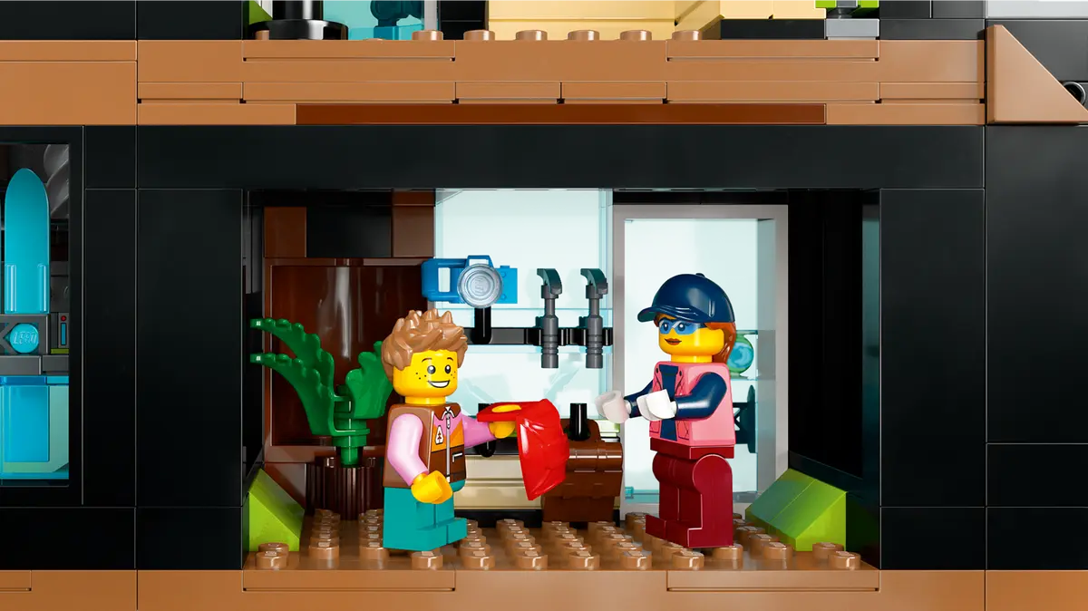 LEGO City 60366 Ski and Climbing Center