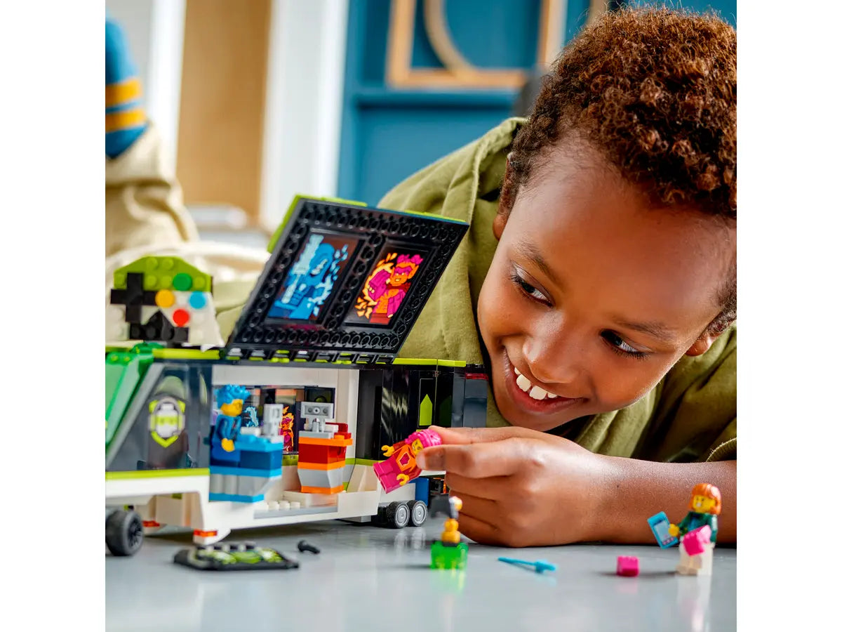 LEGO City 60388 Gaming Tournment Truck