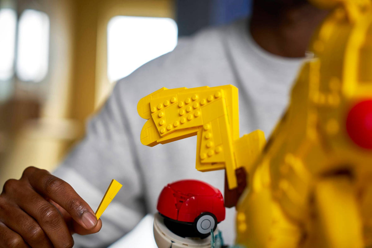 LEGO Pokémon 72152 Pikachu and Poké Ball