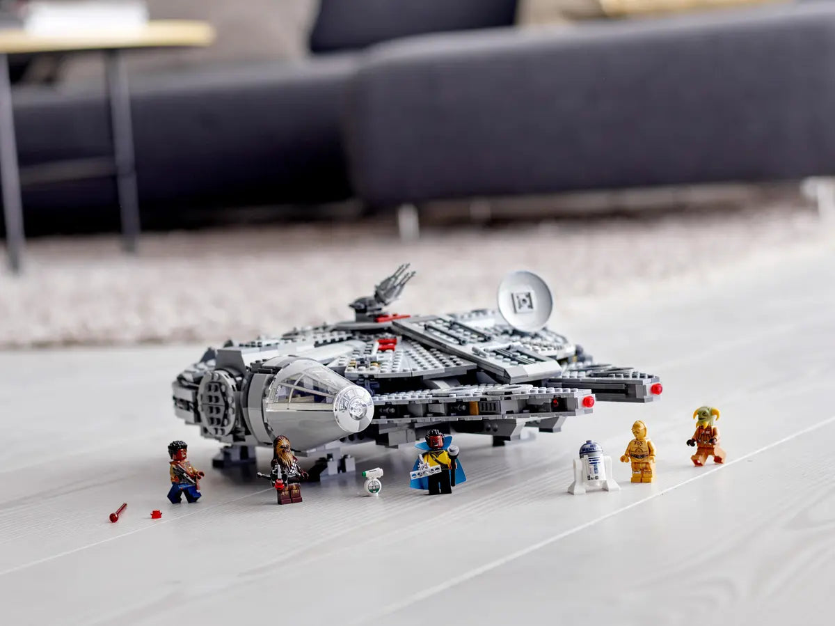 LEGO Star Wars 75257 Millennium Falcon