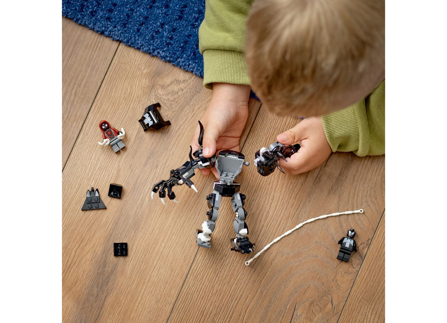 LEGO Marvel 76276 Venom Mech Armour vs. Miles Morales
