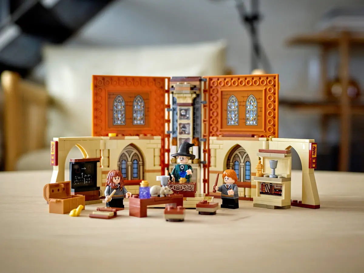 LEGO Harry Potter 76382 Hogwarts Moments : Transfiguration Class