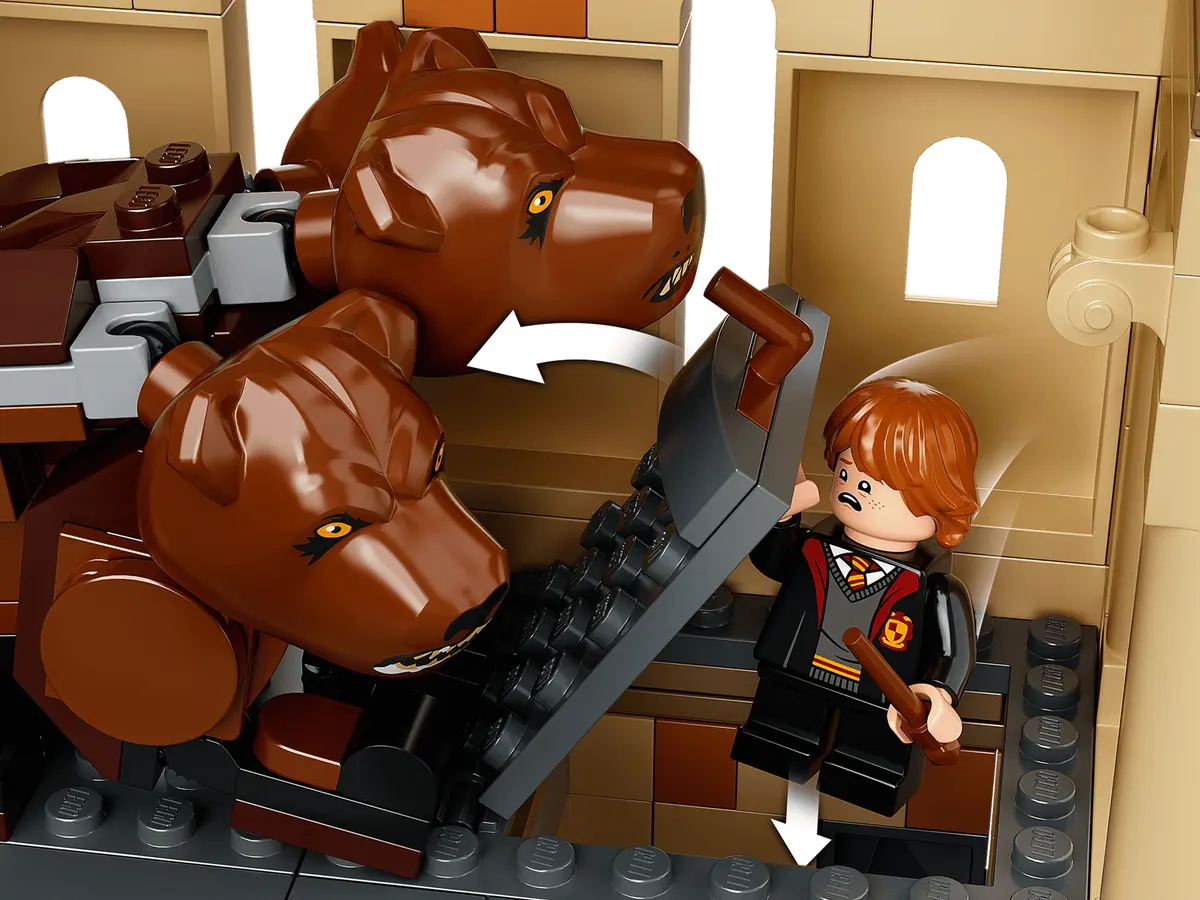 LEGO Harry Potter 76387 Hogwarts: Fluffy Encounter