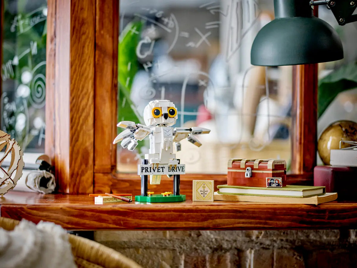 LEGO Harry Potter 76425 Hedwig at 4 Privet Drive