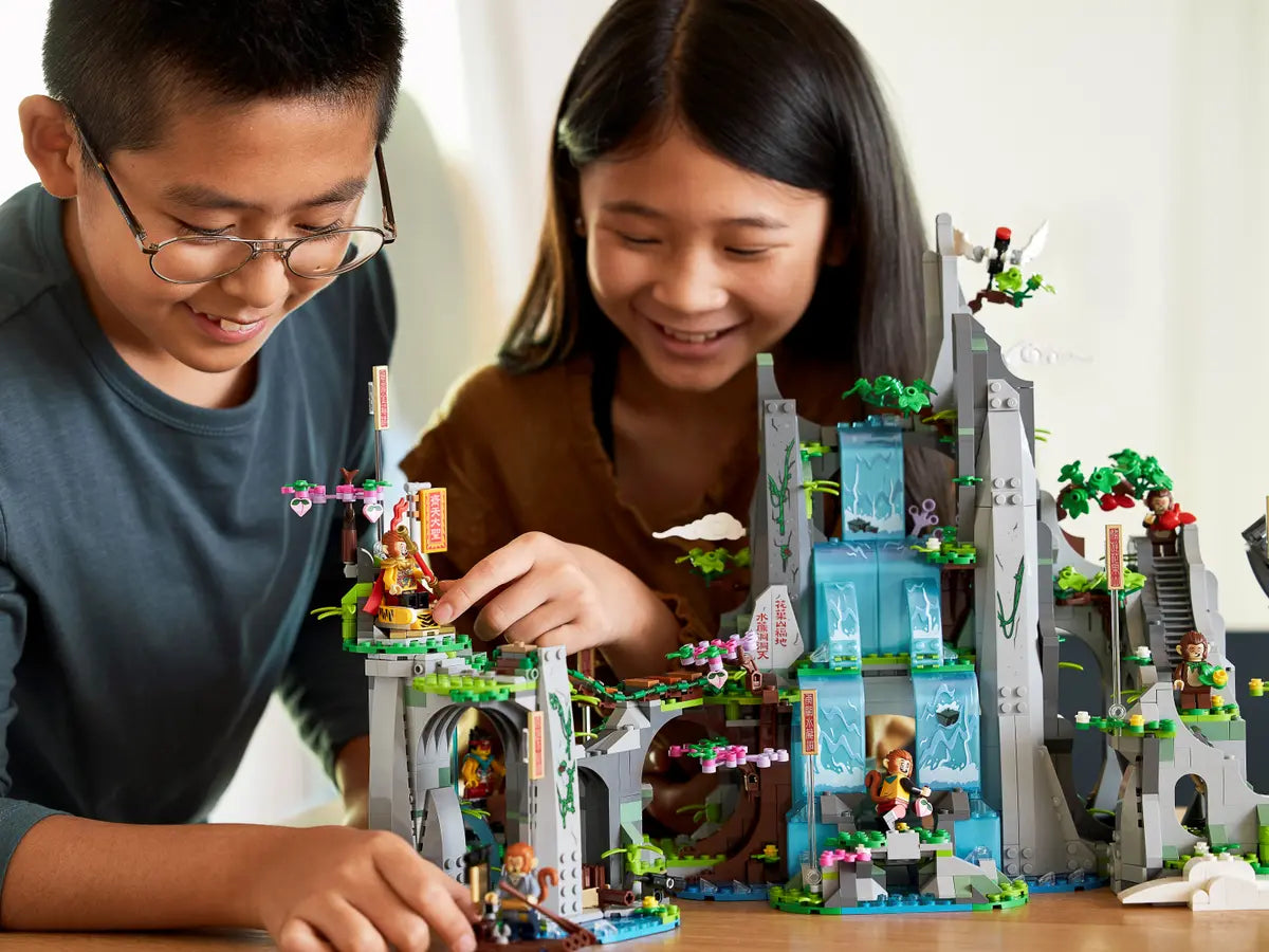 LEGO Monkie Kid 80024 The Legendary Flower Fruit Mountain